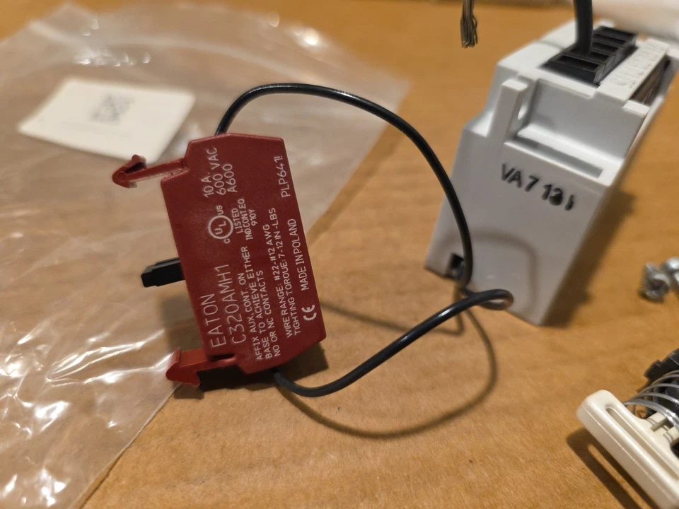 Eaton Cutler Hammer 2- Wire Mechanically Held Lighting Contactor Cat: C320MH2WH0 - Image 2 of 4