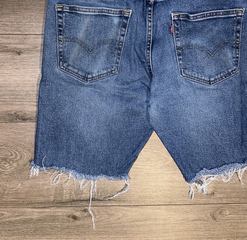 Pantaloncini jeans Levi's 512 Distressed 8 pollici taglio cuciture denim uomo 34 lavaggio medio - Foto 11 di 14