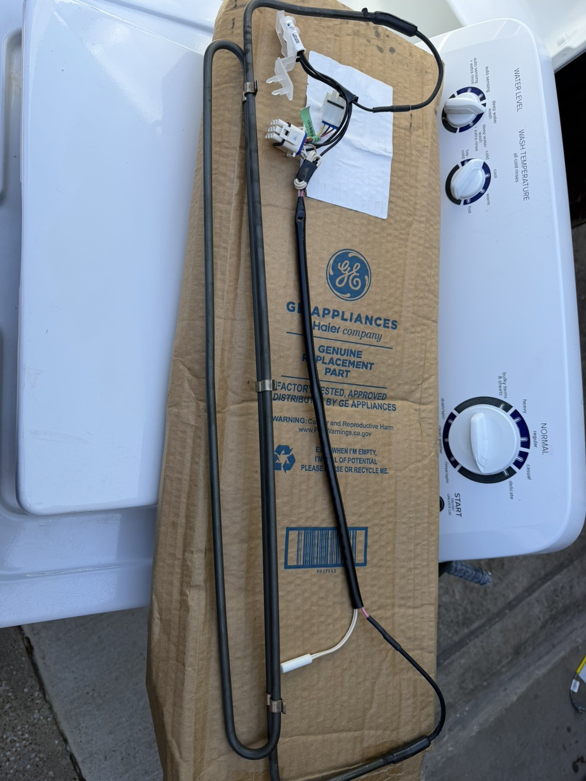 GE Refrigerator Defrost Heater & Harness WR51X39268 OEM 294D