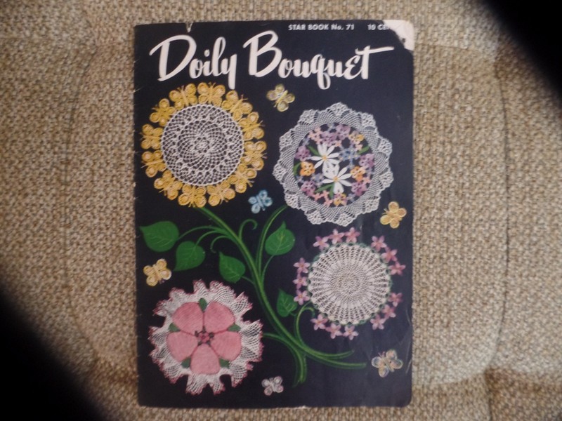 1950 Vntage Doily Bouquet Star Pattern Book No 71 American Thread Company
