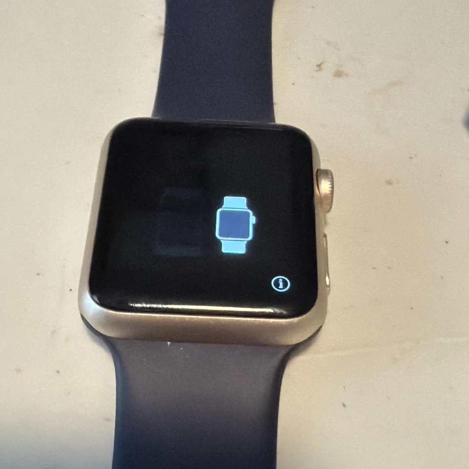 Apple Watch 1st gen 42mm Rose Gold Aluminum 7000 Series - ready to pair! - Image 2 of 4