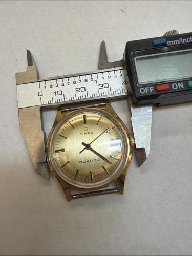 AE81 VINTAGE TIMEX Q Quartz Day Date Men's 35mm Watch PARTS/REPAIR No Back As Is