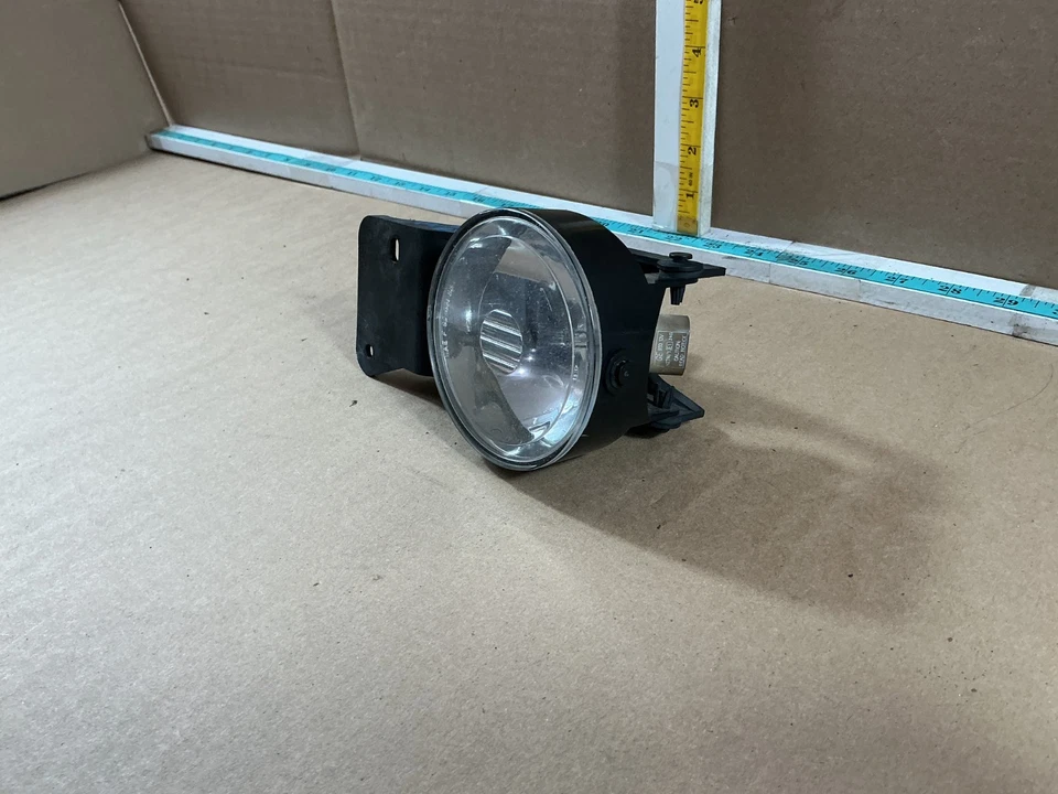 Conjunto de luz antiniebla lateral derecha Pontiac Grand Am 1999-2005 22613881 OEM Foto 2 de 4