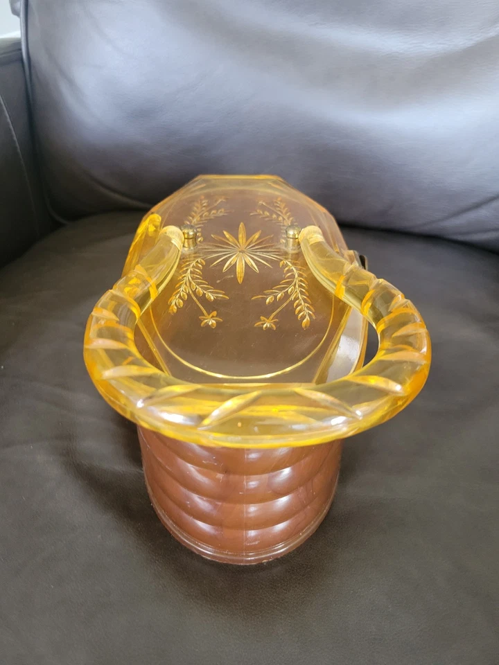 Cartera Caja Plástica Lucite Años 50 De Colección Tapa Ámbar Transparente, Tallada Patrón Floral en Tapa Foto 4 de 4