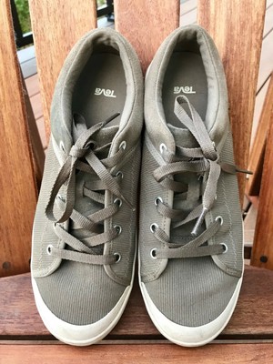 crocs white sandals