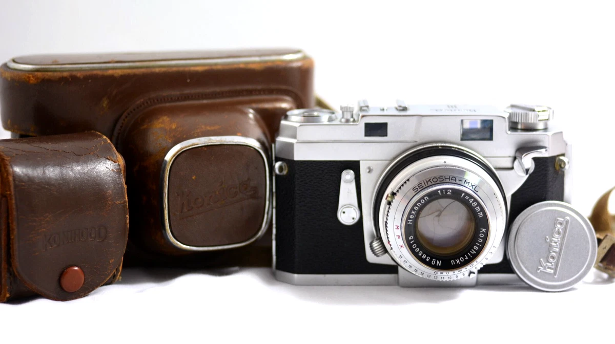 VINTAGE KONICA III RANGEFINDER CAMERA WITH 48MM F2 MXL HEXANON