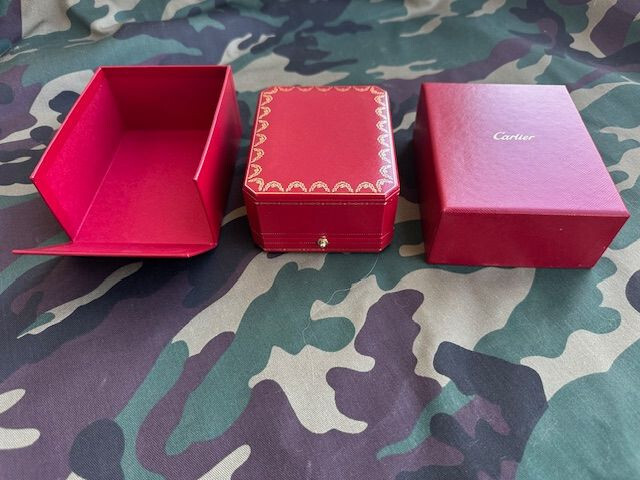 Écrin Rouge Cartier boîte pour bijoux protège de l'oxydation avec surboîte