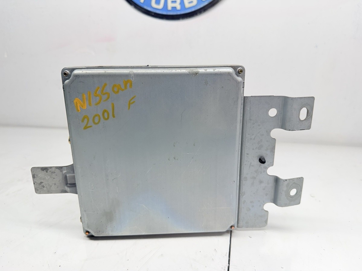 2001 Nissan Frontier 3.3L 4x4 a/t Engine Computer ECU PCM ECM OEM