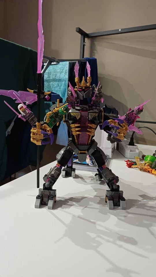 LEGO Ninjago 71772 The Crystal King, foto 1 di 4