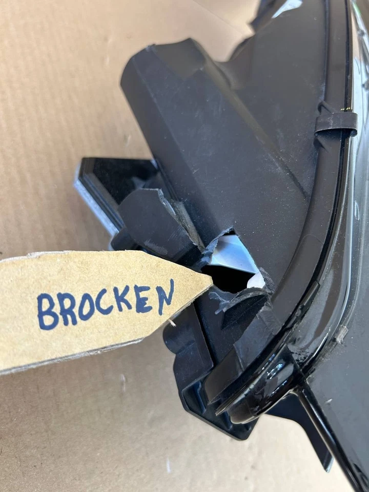 2017-2024 Tesla Model 3 Y Front Left Hand Driver Side Headlight 1077371-00-L OEM - Image 2 of 4