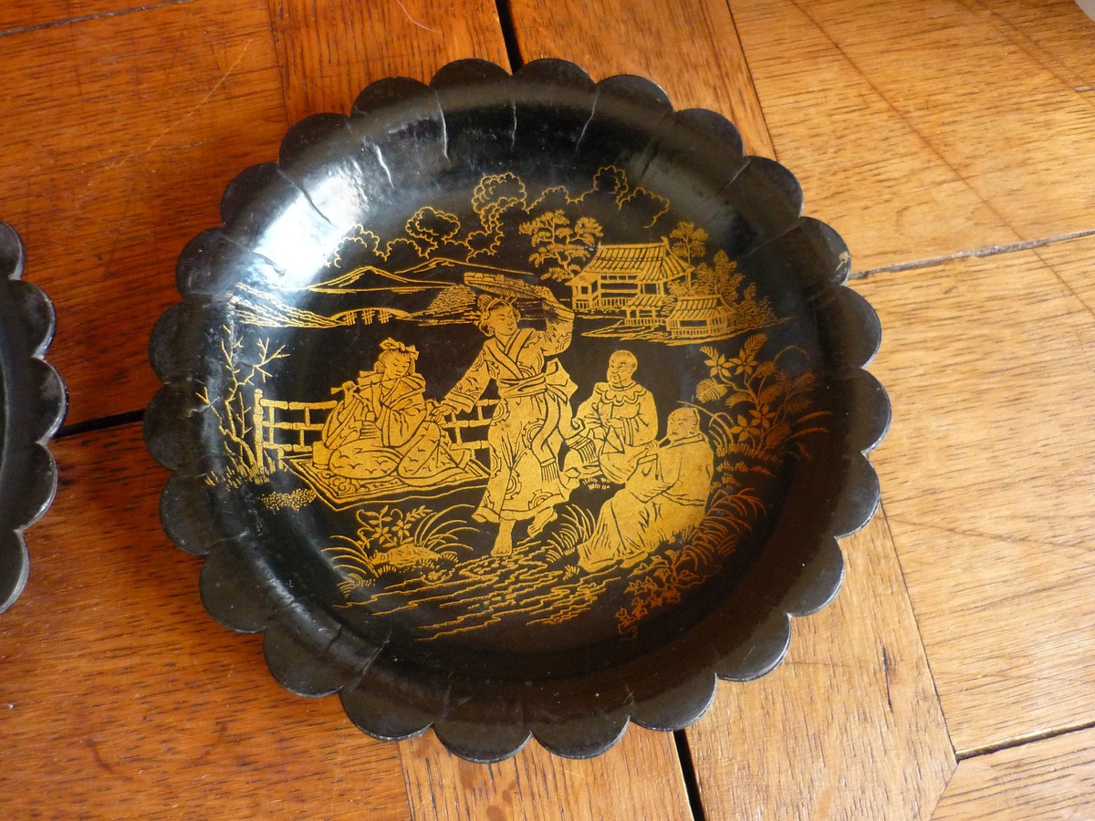 Ancien Vide-poche Coupelle Napoléon III – Papier Mâché Noir Et Doré – Thème Invalides