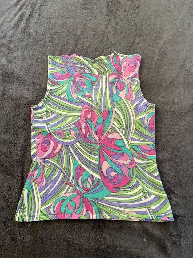 Women's Vintage Floral w/ Butterflies Pattern Cashmere Tanktop image 2