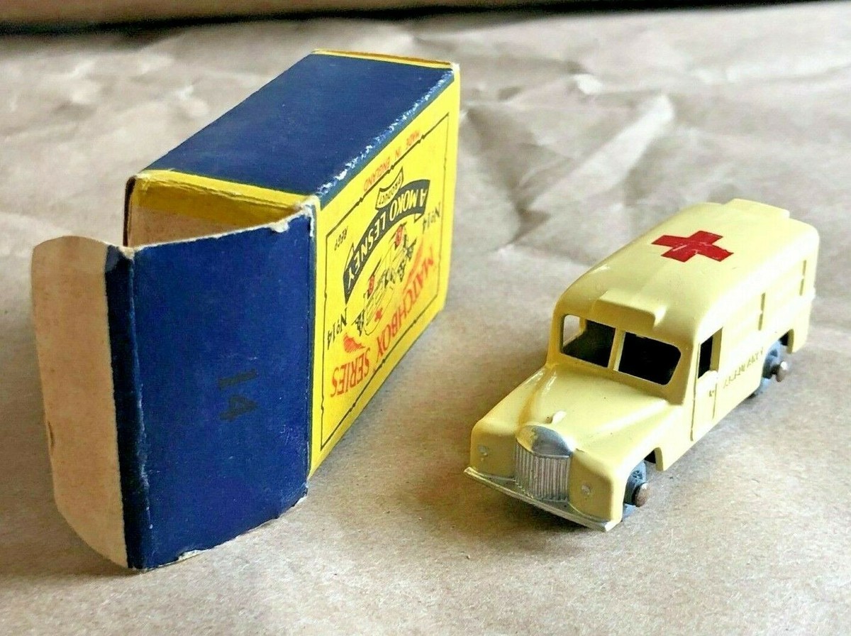 1957 Matchbox 14 Lesney No.14b Daimler Ambulance MOKO B2 Box RARE