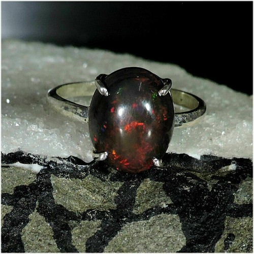 9.25 Ct Black Opal Solitaire Ring 925 Solid Sterling Silver - Picture 4 of 7