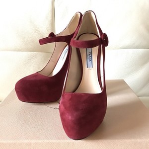 mary jane platform pumps