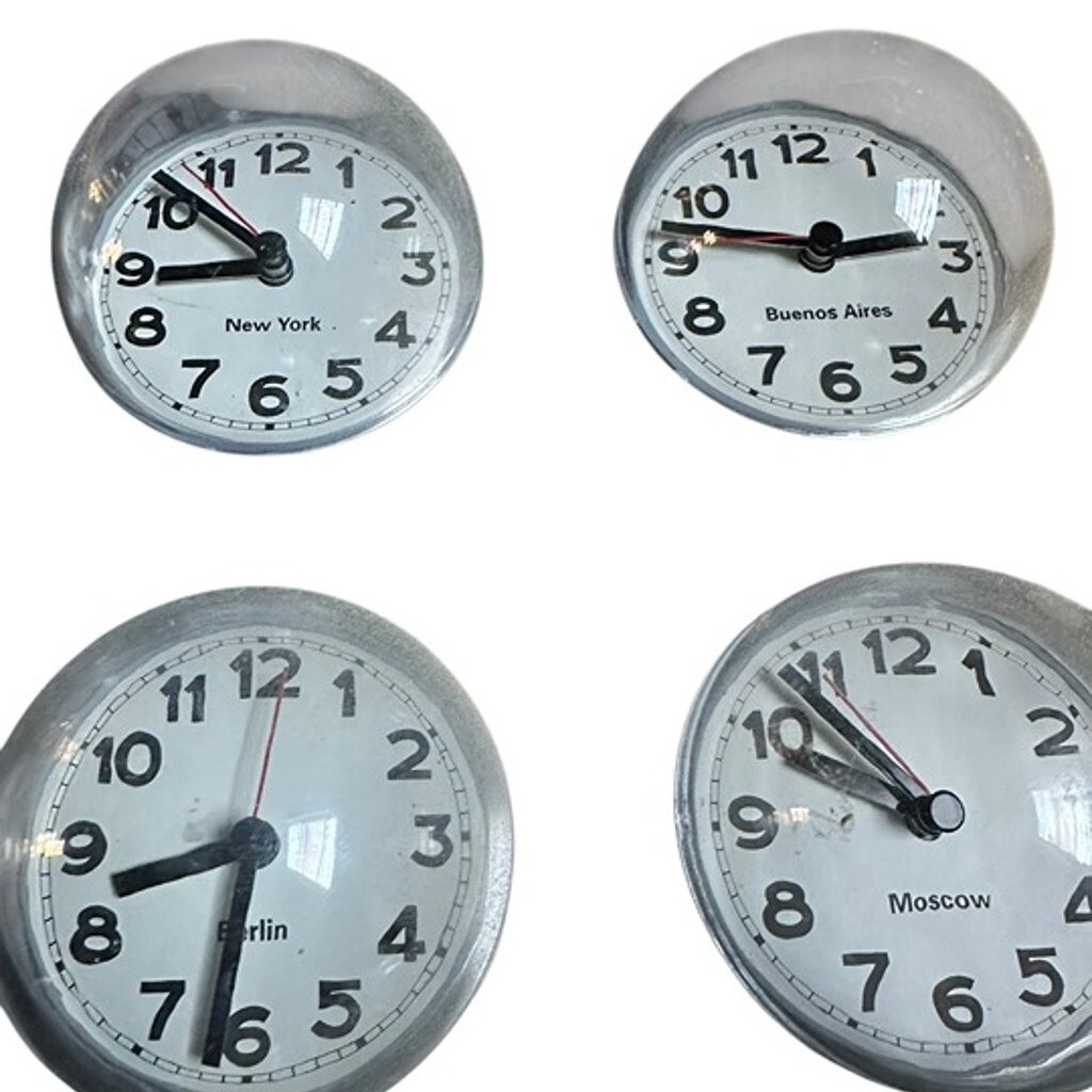 Karlsson 9 International Time Zone Bubble Clocks Battery