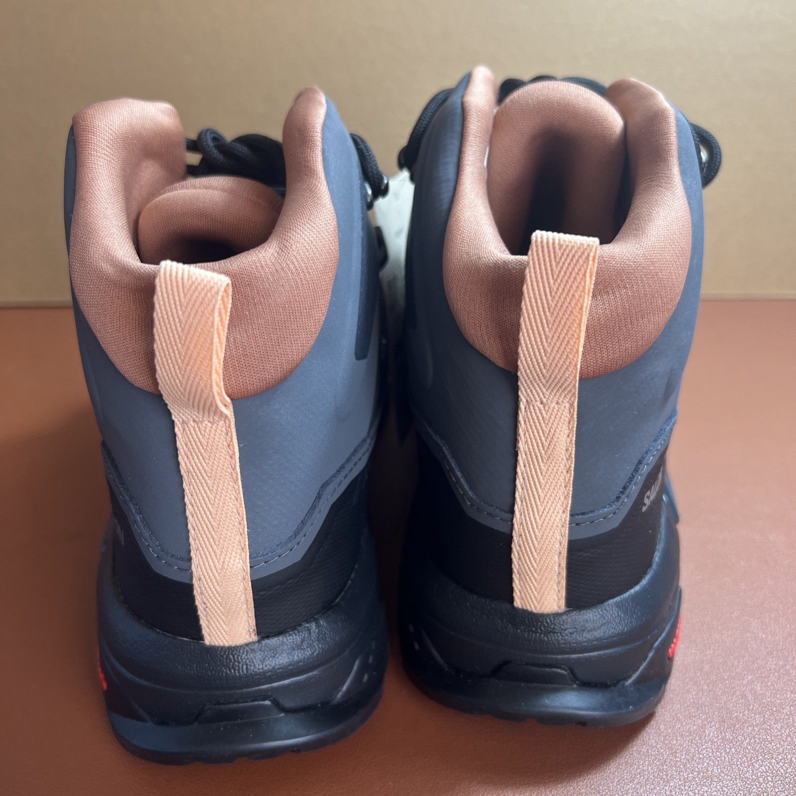 Stivali da trekking Salomon donna X Ultra 4 Mid Gore tex taglia 8 5