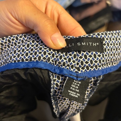 Willi Smith Black and Blue Patterned Ankle Trousers Women's Size 4 - Picture 3 of 6