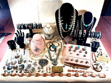 Large Lot of Southwetern Jewelry Turquoise & Silver Native American & Mexico