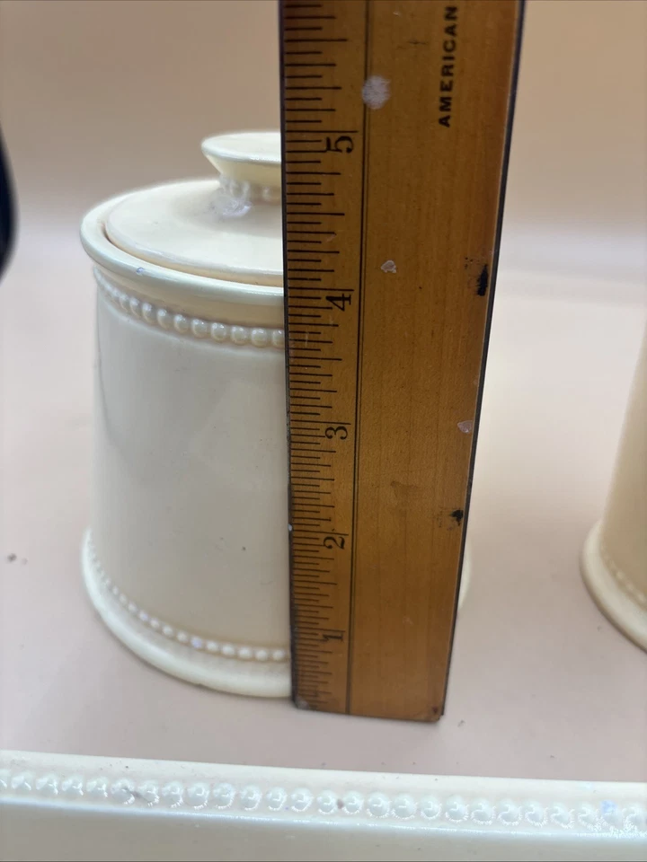 Juego de baño vintage con cuentas Martha Stewart Buttercream Foto 3 de 4