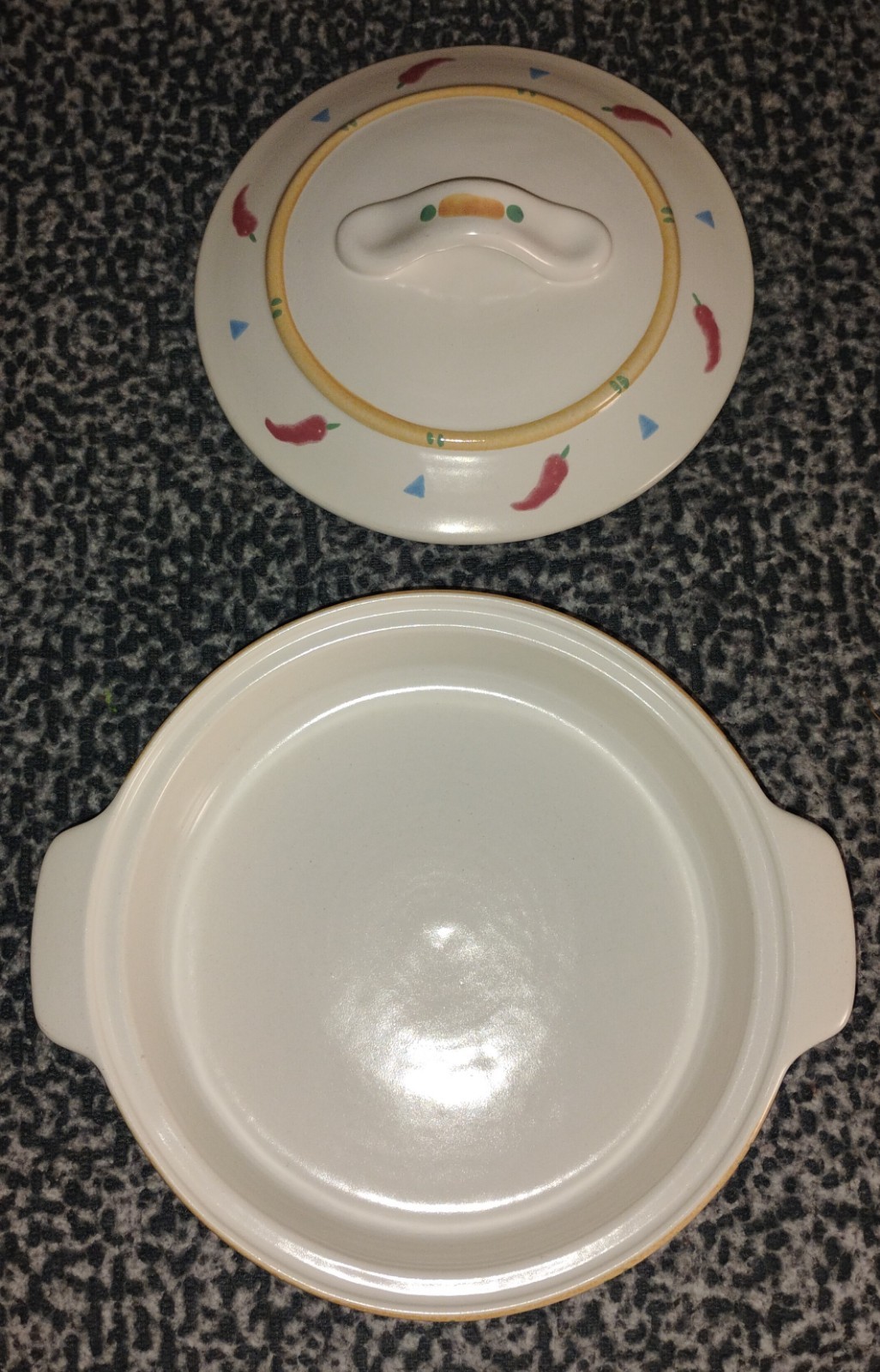 Treasure Craft Pottery USA 1.5Q TAOS Covered Dish Southwestern Chili Pepper