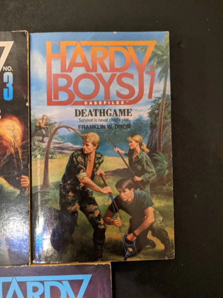 5 книг HARDY BOYS CASEFILES Franklin W Dixon тайна коллекционные предметы в мягкой обложке - Изображение 4 из 4