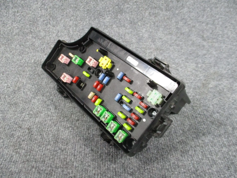2011-2014 Chrysler 200 Dodge Avenger Engine Module Fuse Box TIPM P04692346AE - Image 4 of 4