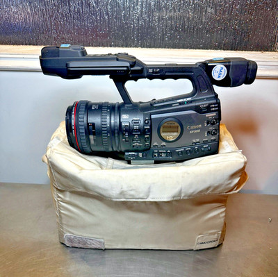 NASA ISS Flight Canon XF305 HD w/Boeing Soft Stowage Bag, Tested, Works Great