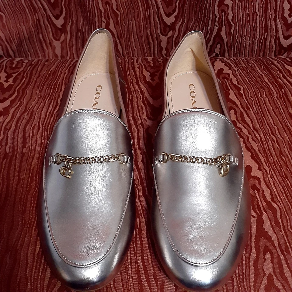 COACH Cuero Mujer Talla 9B Hanna Metálico Champagne Cadena/Logo Deslizable/Mocasines