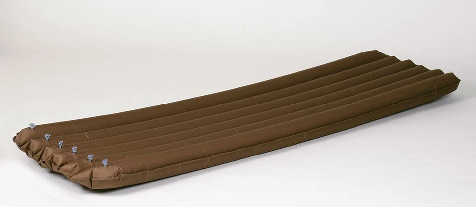 Colchón de aire para mochilero Stansport 6 cámaras Foto 3 de 4