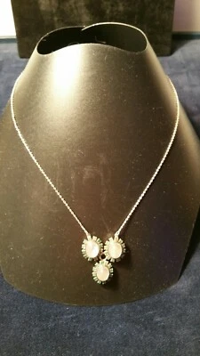 COLLIER PENDENTIF PIERRE DE LUNE ET JADE - Photo 1/4