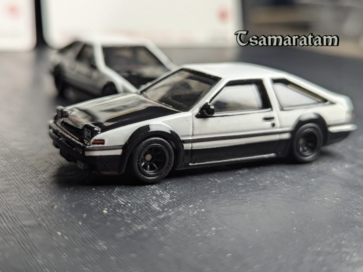 Hot Wheels Custom INITIAL D Toyota Trueno AE86 With Watanabe