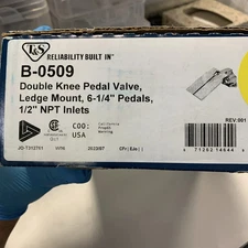 T&S B-0509 Double Knee Foot Pedal Valve - 6-1/4” Pedals, 1/2” NPT Inlets