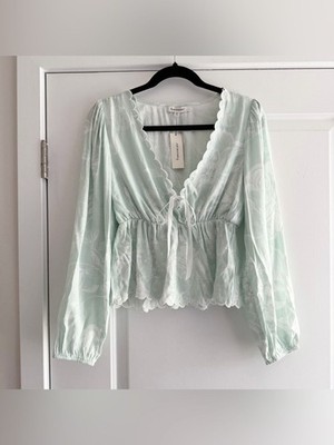 Francesca s Light Green & White Floral Long Sleeve V Neck Top NWT, Women's Small