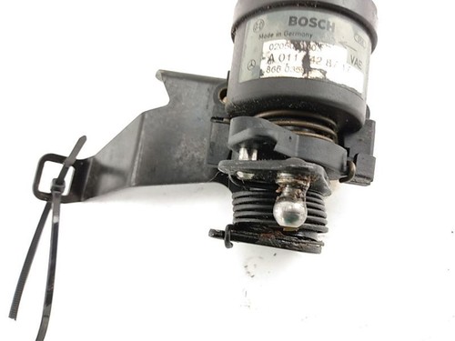 Mercedes CLK320 A208 Convertible Throttle Speed Control Solenoid 97-03 - Picture 4 of 10