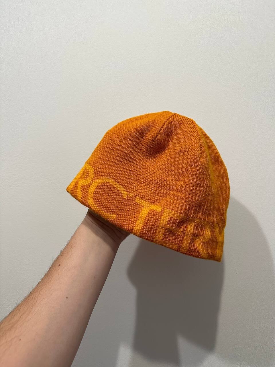 ARC'TERYX Berretto Arcteryx giallo invernale taglia unica