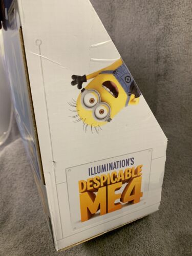 Despicable Me 4 The minion, Extreme Ultimate Fart Blaster Lights Up And Air  - Picture 8 of 12