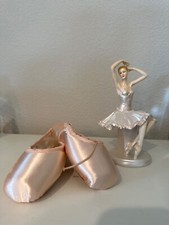 BRAND NEW Suffolk Spotlight Pointe Shoes SIZES 3.5N and 4N