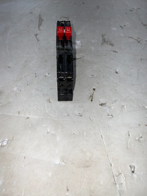686095_2
