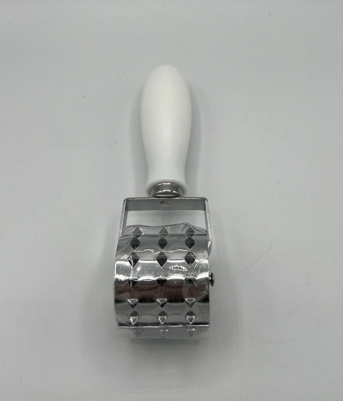 Vintage Style Rolling Meat Tenderizer New
Opens in a new window or tab