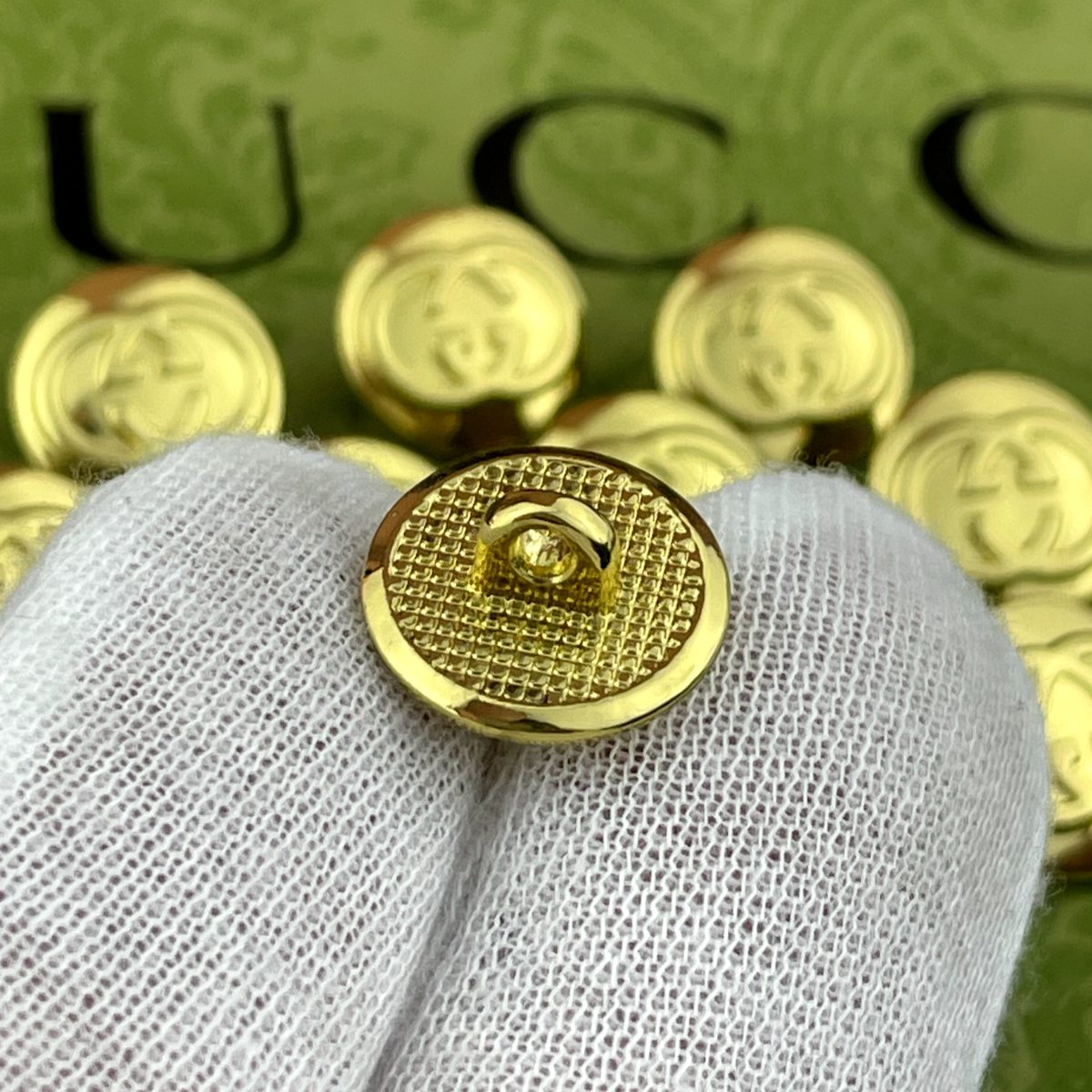 SET OF 10 SMALL GUCCI GOLD BUTTONS GG LOGO VINTAGE METAL SET OF 10 SMALL GUCCI GOLD BUTTONS GG LOGO VINTAGE METAL
