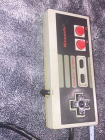 Nintendo NES Bundle ; Console, Controller, Advantage, Joystick, Zapper and Game