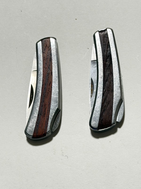 Lot of 2 Klein Tools Japan Lockback Pocket Knives - 44032