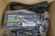 Genuine OEM Sony AC Adapter VGP-AC19V19 19.5V 100-240V 1.3A 50-60Hz New