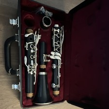 Jupiter Clarinet Black with Case and Mouthpiece