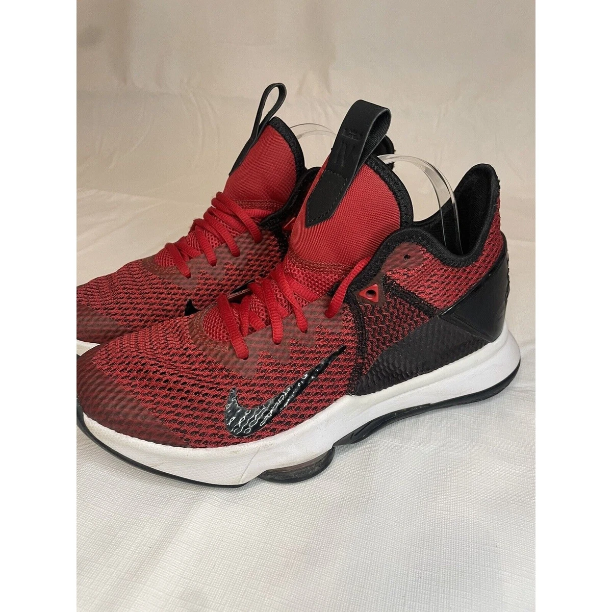 Nike LeBron Witness 4 Gym Red | eBay display picture 2