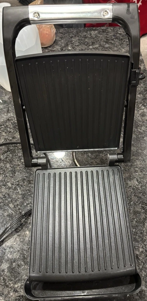 Bella Panini Grill – Adjustable Temperature, Non-Stick Plates, Floating Hinge - Image 4 of 4