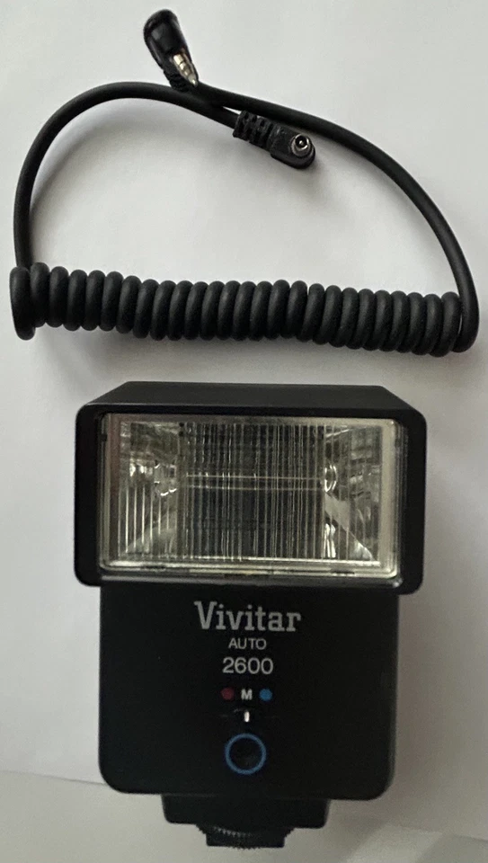Flash electrónico con montaje en zapata VIVITAR AUTO 2600 para cámaras fotográficas ¡Excelente estado! Foto 2 de 4