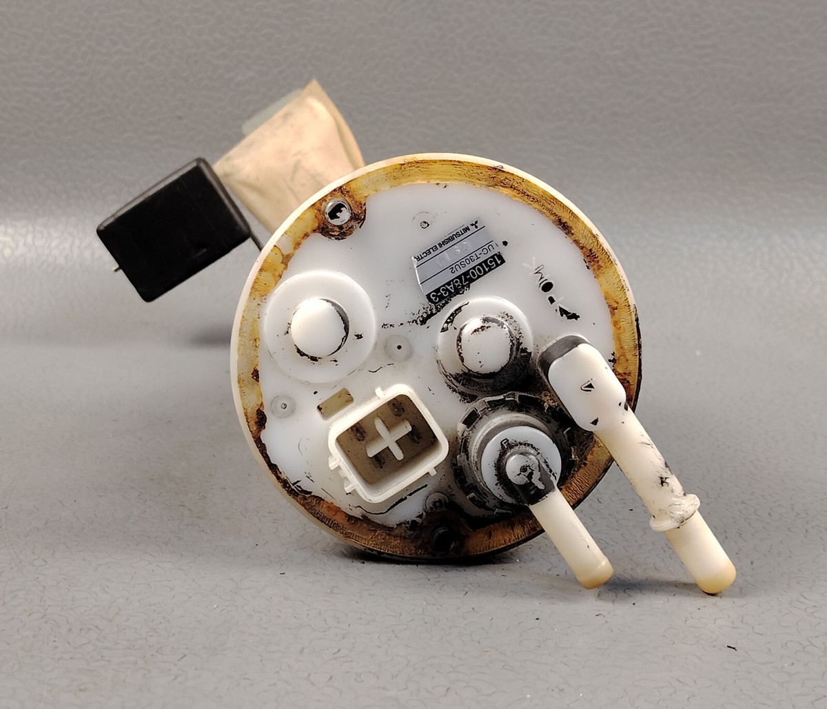 2001 SUZUKI Carry DA52T K6A FUEL PUMP ASSEMBLY OEM JDM USED