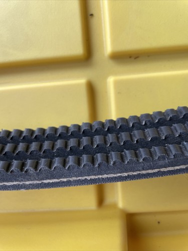 Good Year Hy-T R3VX400-3 Banded Cogged V Belt - Picture 3 of 5